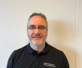 FEFE19A6-32AA-4D47-8712-F6DFEA29B085